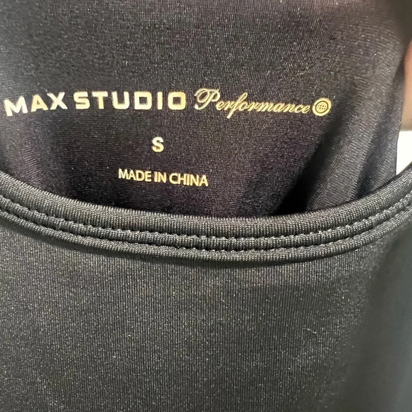 Max Studio performance tennis dress has built in shorts and pockets size small - Picture 3 of 5